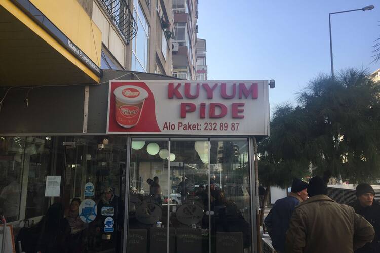 Meshur Kuyum Pide Salonu Inonu Caddesi Izmir Zomato